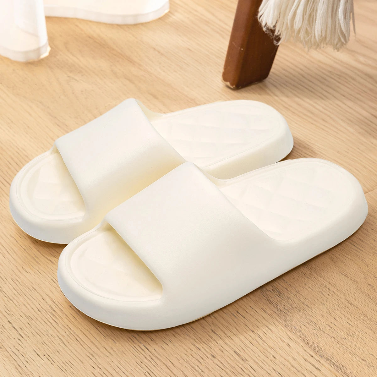 Summer Slippers Soft Non-slip Sole Cloud Sandals for Home Beach Indoor Outdoor
