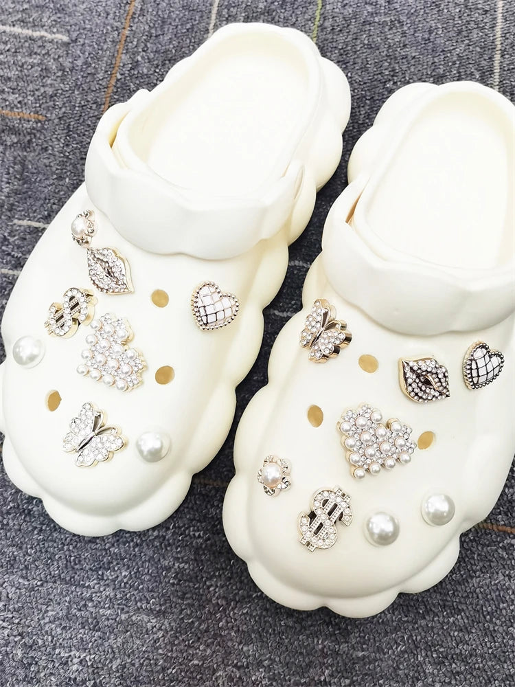 16PCS Rhinestone Lips Shoe Charms ABS Dollar Buckle Decorations DIY Bling Heart Pins Clog Accessories Fit Lady Halloween Sandals